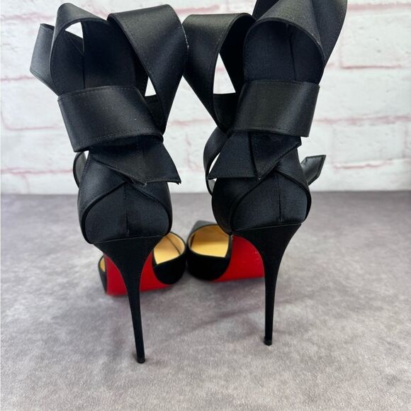 Christian Louboutin Crepe Satin Raissa 100 Ankle Strap Pumps 40 Black - Picture 5 of 9